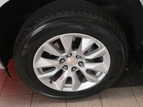 Used 2022 Chevrolet Silverado 1500 Custom w/ LPO, Dark Essentials Package image 19