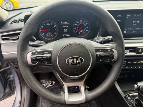 Used 2021 Kia K5 LXS FWD image 22