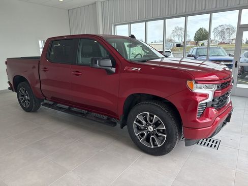 Used 2024 Chevrolet Silverado 1500 RST w/ Convenience Package II image 3