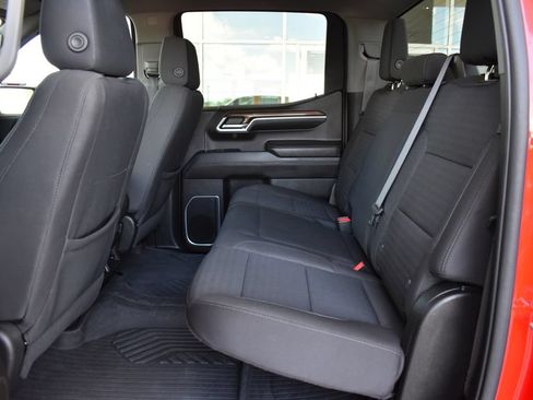 Used 2022 Chevrolet Silverado 1500 LT AWD/4WD image 15