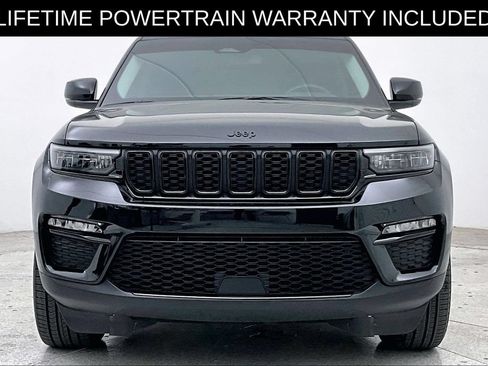 Used 2024 Jeep Grand Cherokee Limited w/ Black Appearance Package RWD image 4