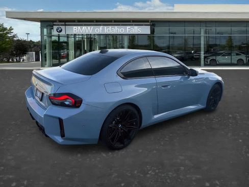 Used 2025 BMW M2 w/ Lighting Package image 8