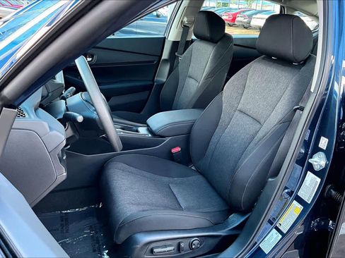 Used 2026 Honda Accord SE image 9