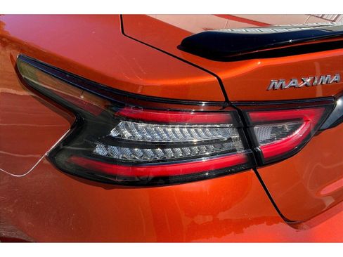 Used 2021 Nissan Maxima SR w/ Sport Mat Group image 29