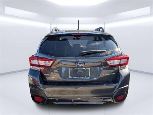 Used 2019 Subaru Crosstrek 2.0i image 4