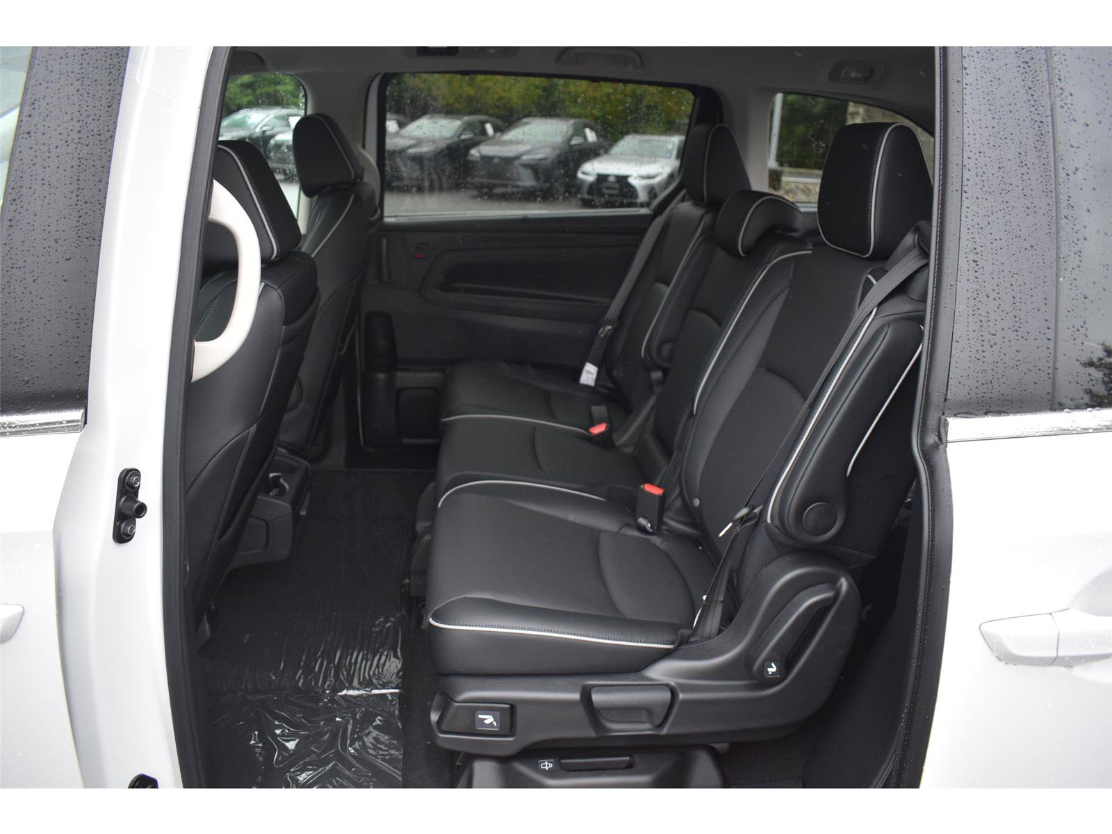 New 2027 Honda Odyssey Touring image 29