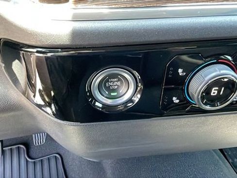Used 2023 Chevrolet Silverado 1500 LT AWD/4WD image 16