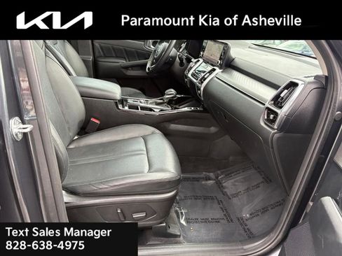 Used 2021 Kia Sorento SX image 19