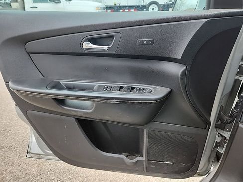 Used 2012 GMC Acadia Denali AWD/4WD image 27