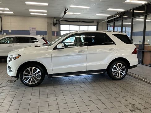 Used 2017 Mercedes-Benz GLE 350 4MATIC image 3