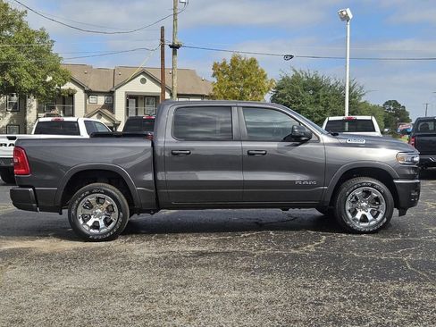 Used 2026 RAM 1500 Lone Star AWD/4WD image 9