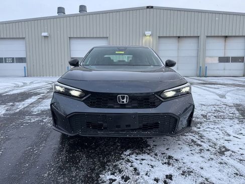 Used 2025 Honda Civic Sport image 2