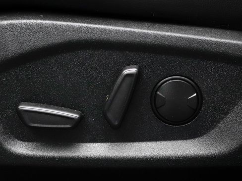 Used 2021 Ford Edge Titanium w/ Cargo Accessory Package image 21