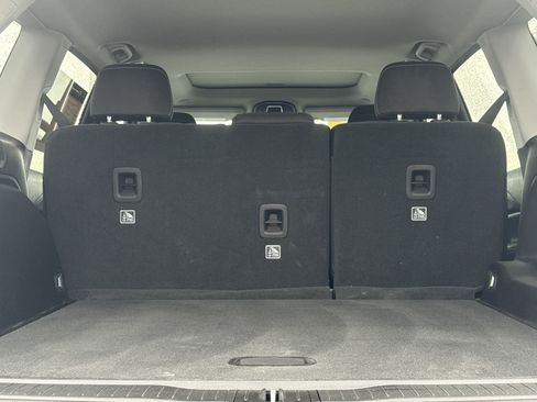 Used 2024 Jeep Grand Cherokee Laredo X image 30