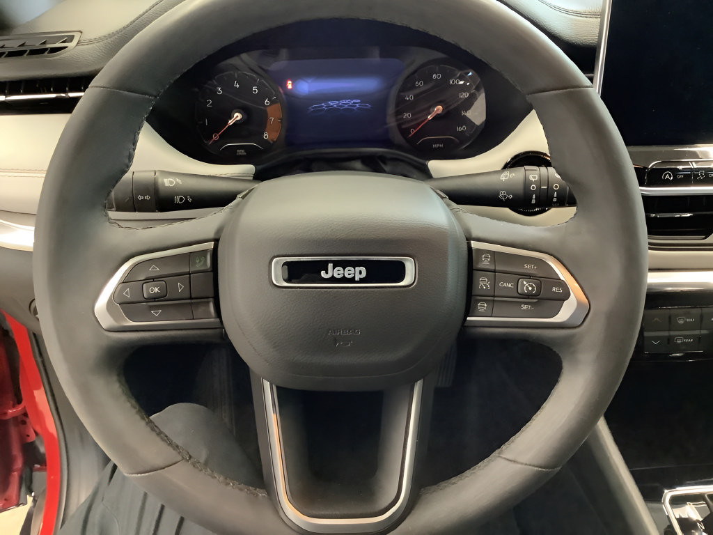 Used 2023 Jeep Compass Limited AWD/4WD image 10