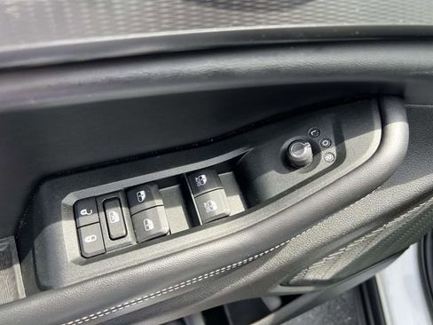 Certified 2024 Jeep Grand Cherokee Altitude AWD/4WD image 13