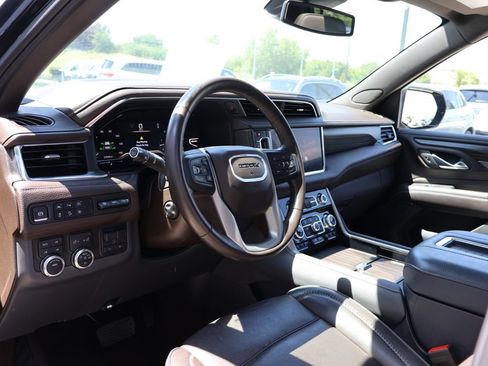 Used 2024 GMC Yukon XL Denali w/ Max Trailering Package AWD/4WD image 16