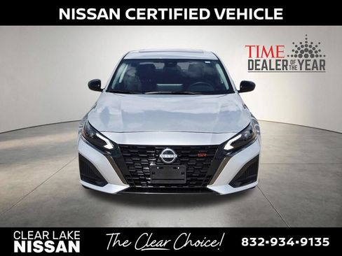 Certified 2025 Nissan Altima 2.5 SR w/ SR Premium Package FWD image 2