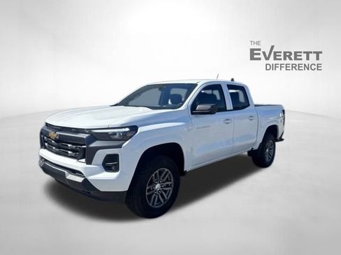 New 2026 Chevrolet Colorado LT w/ LT Convenience Package AWD/4WD image 3