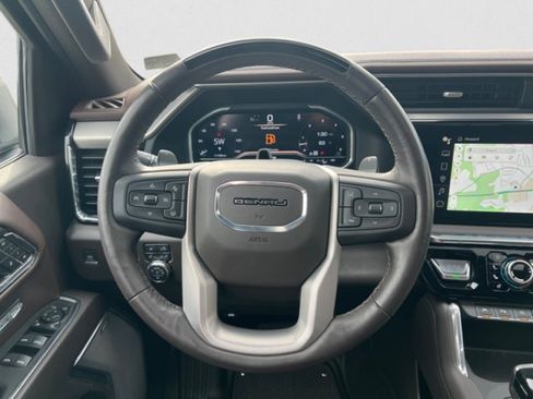 Used 2024 GMC Sierra 1500 Denali AWD/4WD image 14