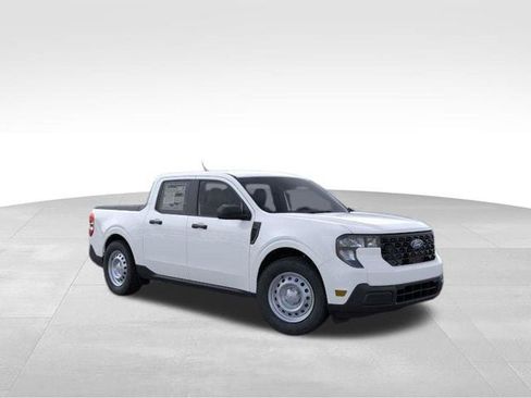 New 2026 Ford Maverick XL image 7