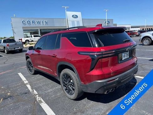 Used 2024 Chevrolet Traverse LT w/ Midnight/Sport Edition FWD image 11