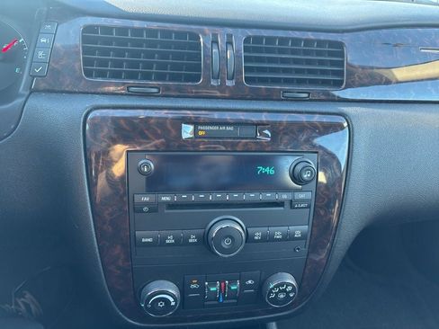 Used 2012 Chevrolet Impala LT w/ LT Sunroof Package image 20