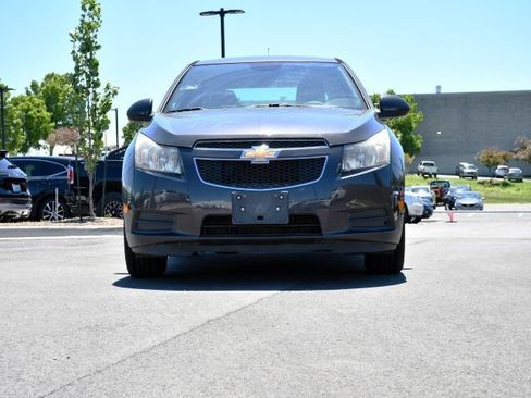 Used 2014 Chevrolet Cruze LT FWD image 3