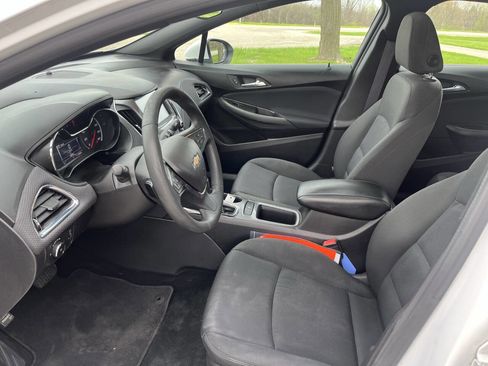 Used 2016 Chevrolet Cruze LT w/ Sun And Sound Package FWD image 12