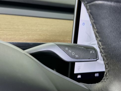 Used 2020 Tesla Model 3 Standard Range Plus image 24