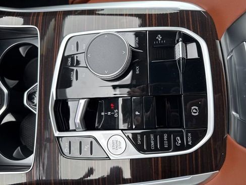 New 2026 BMW X7 xDrive40i w/ M Sport Package image 34