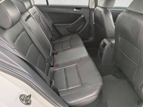 Used 2014 Volkswagen Jetta SE image 18