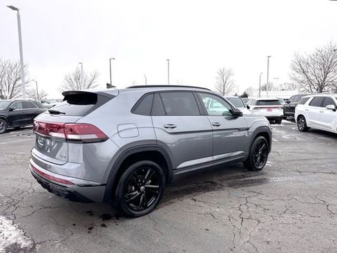 Used 2025 Volkswagen Atlas Cross Sport SEL R-Line image 7