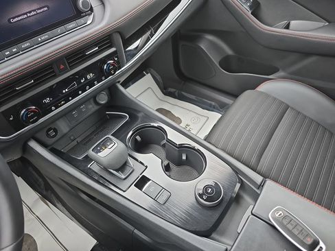 Used 2025 Nissan Rogue SV w/ Rock Creek Premium Package image 28