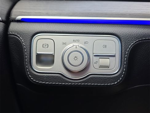 Certified 2024 Mercedes-Benz GLE 450 4MATIC image 28