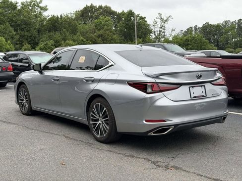 Used 2022 Lexus ES 350 w/ Premium Package FWD image 3