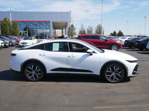 Certified 2024 Toyota Crown Limited image 4