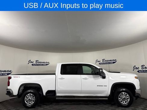 Used 2023 Chevrolet Silverado 2500 LT AWD/4WD image 6
