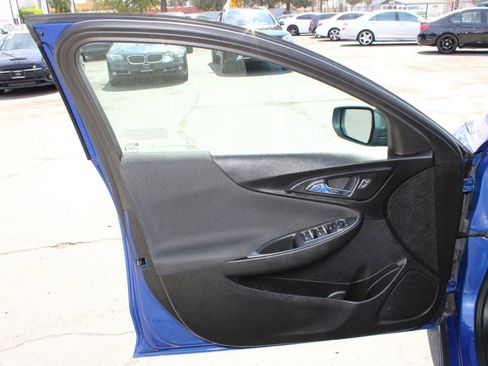 Used 2023 Chevrolet Malibu LS image 9