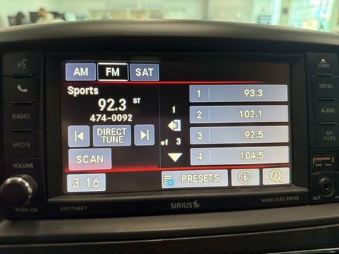 Used 2016 Dodge Grand Caravan SE FWD image 17