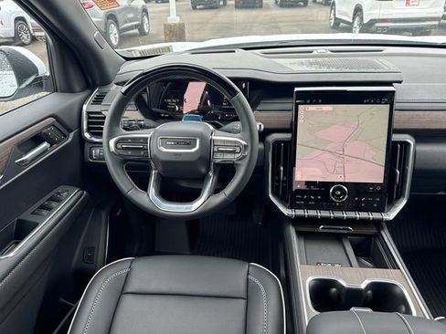 New 2026 GMC Acadia Denali w/ Super Cruise Package FWD image 19