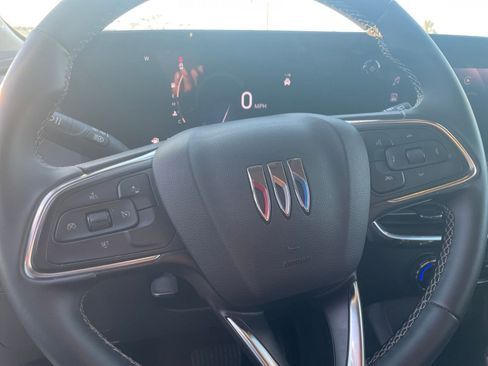 Used 2025 Buick Encore GX Preferred image 28