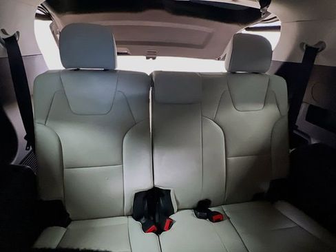 Certified 2022 Kia Telluride EX w/ EX Premium Package image 29