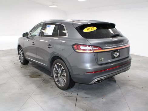 Used 2022 Lincoln Nautilus Reserve image 7