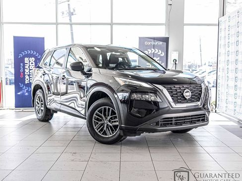 Used 2021 Nissan Rogue S image 3