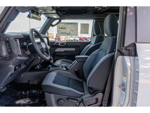 New 2026 Ford Bronco 2-Door AWD/4WD image 15
