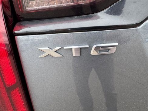 Used 2020 Cadillac XT6 Premium Luxury image 14