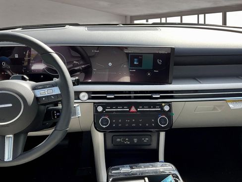 New 2026 Hyundai Tucson Limited image 6