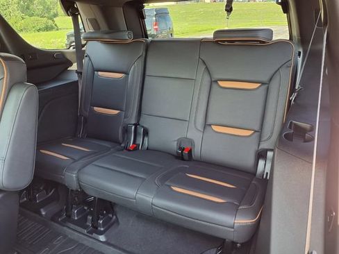 Used 2023 GMC Yukon AT4 w/ AT4 Premium Plus Package AWD/4WD image 88
