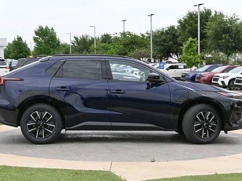 New 2026 Subaru Solterra Premium AWD/4WD image 2